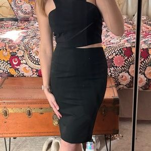 Express | High Waisted Midi Pencil Skirt with Zipper Detailing | Black | Size:4